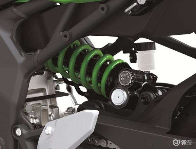 悬吊系统是什么Ninja ZX-4RR北美规格 外观、配备与印尼发表的2023年式ZX-25RR几乎相同，但最大马力则一口气提升了32PS。美国当地定价为9699美元（约125万日元），并于春季发售。_https://www.jmylbn.com_新闻资讯_第7张