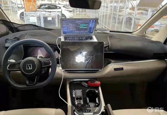 极氪mpv车型推荐 52152fc6dbed401aa4beaffa3cb58957.jpeg