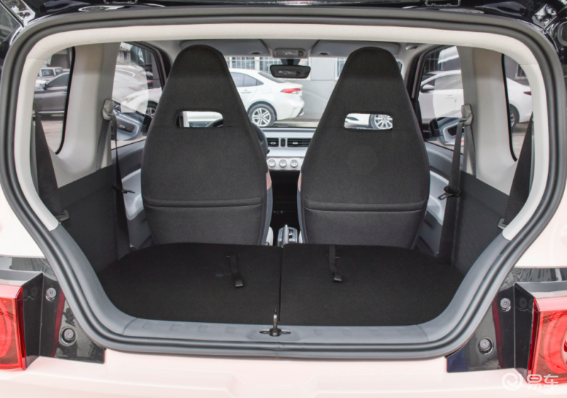 宏光miniev空间-驾驶位-后排-易车
