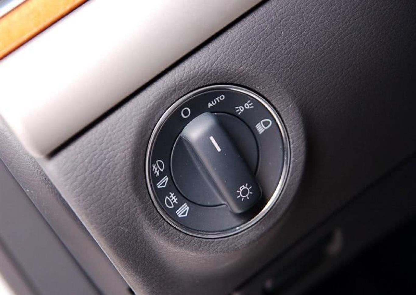 奥迪a8a8l 2.8fsi 豪华型大灯开关