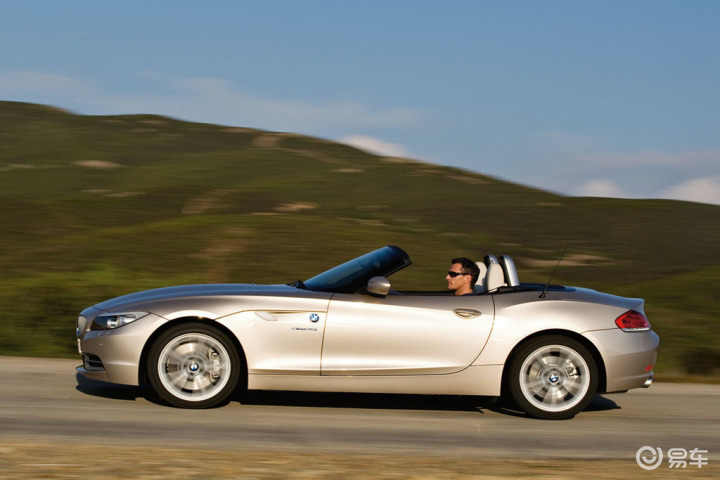 宝马跑车敞篷2022款 200904171636070000_857147_7.jpg