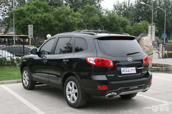 新胜达(进口) 2.7 豪华型现代新胜达外观