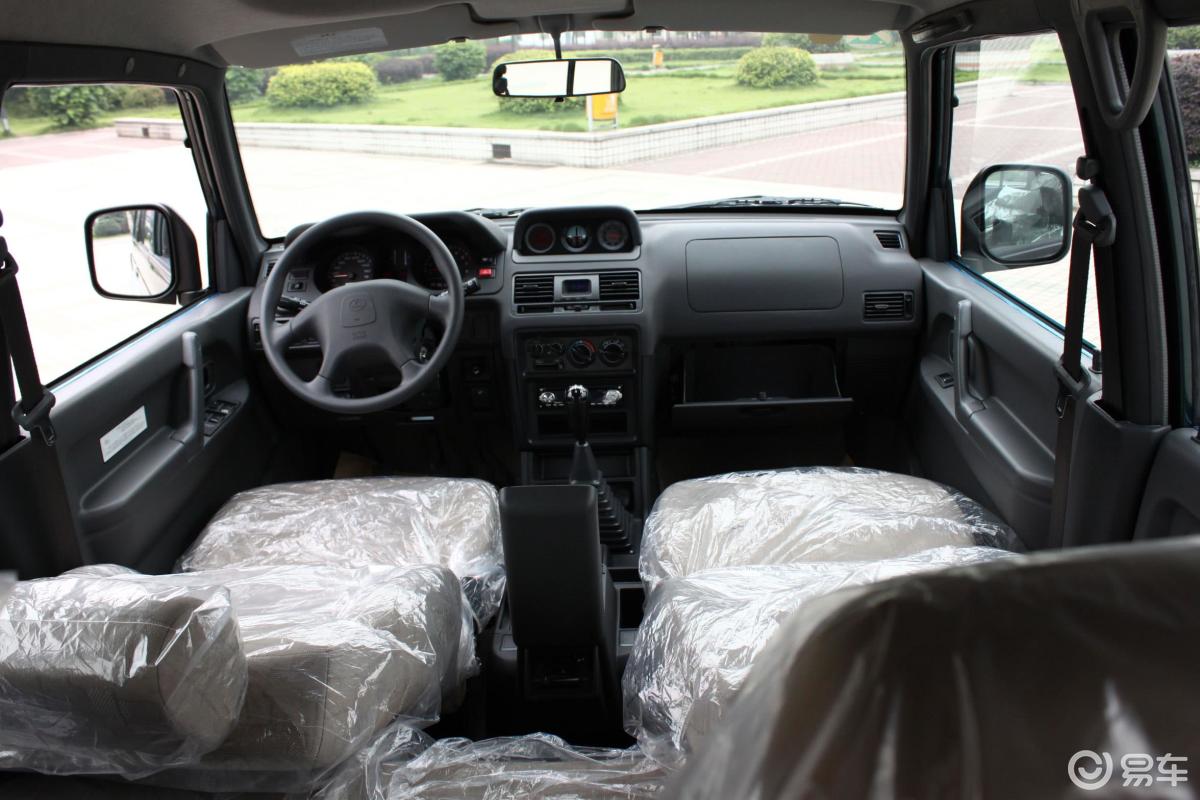 【猎豹64812009款2.2手动四驱内饰汽车图片-汽车图片大全】-易车