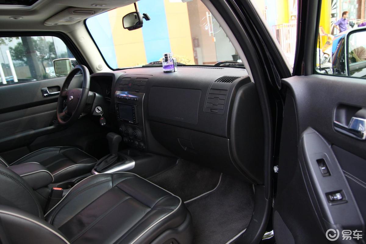 【悍马h32005款3.5内饰汽车图片-汽车图片大全】-易车