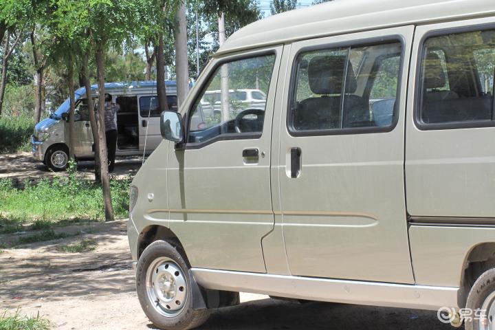 2007款 五菱之光 6400bvf基本型加长版(空调)