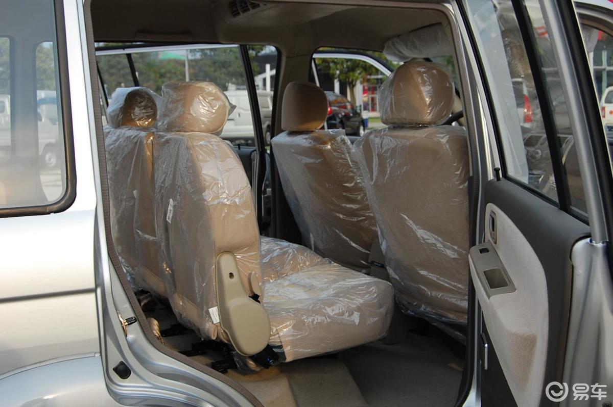 【富利卡2003款旗舰型(at)dn6445p内饰汽车图片-汽车图片大全】-易车