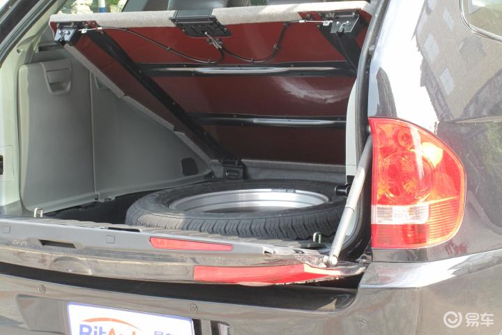 2005款 双环sceo hbj6472y 2.4l 汽油四驱 豪华
