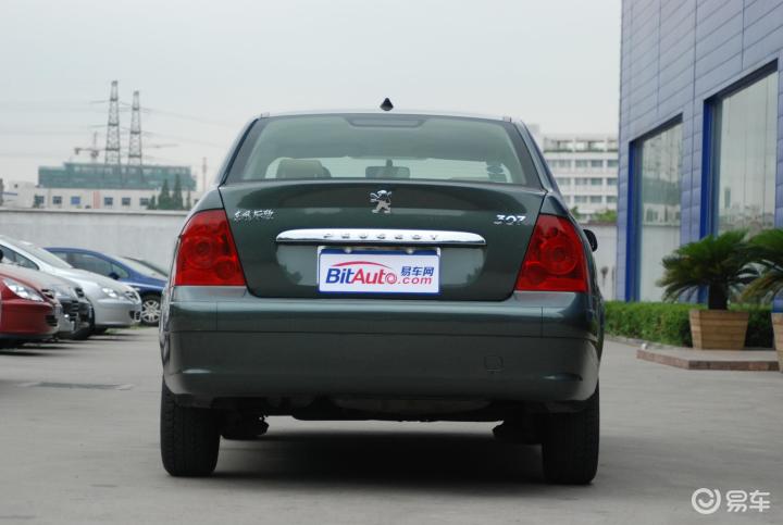 看过标致307三厢的人还看过