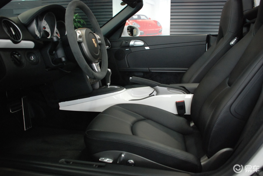 boxster内饰易车网独家图片,谢绝其他媒体转载!