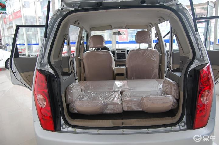 赛马 新时代赛马 1.5l手动舒适型哈飞赛马空间