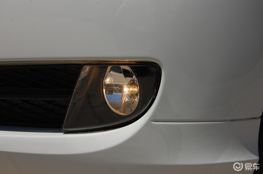 【宝马3系2009款318i 领先型雾灯汽车图片-汽车图片大全】-易车网