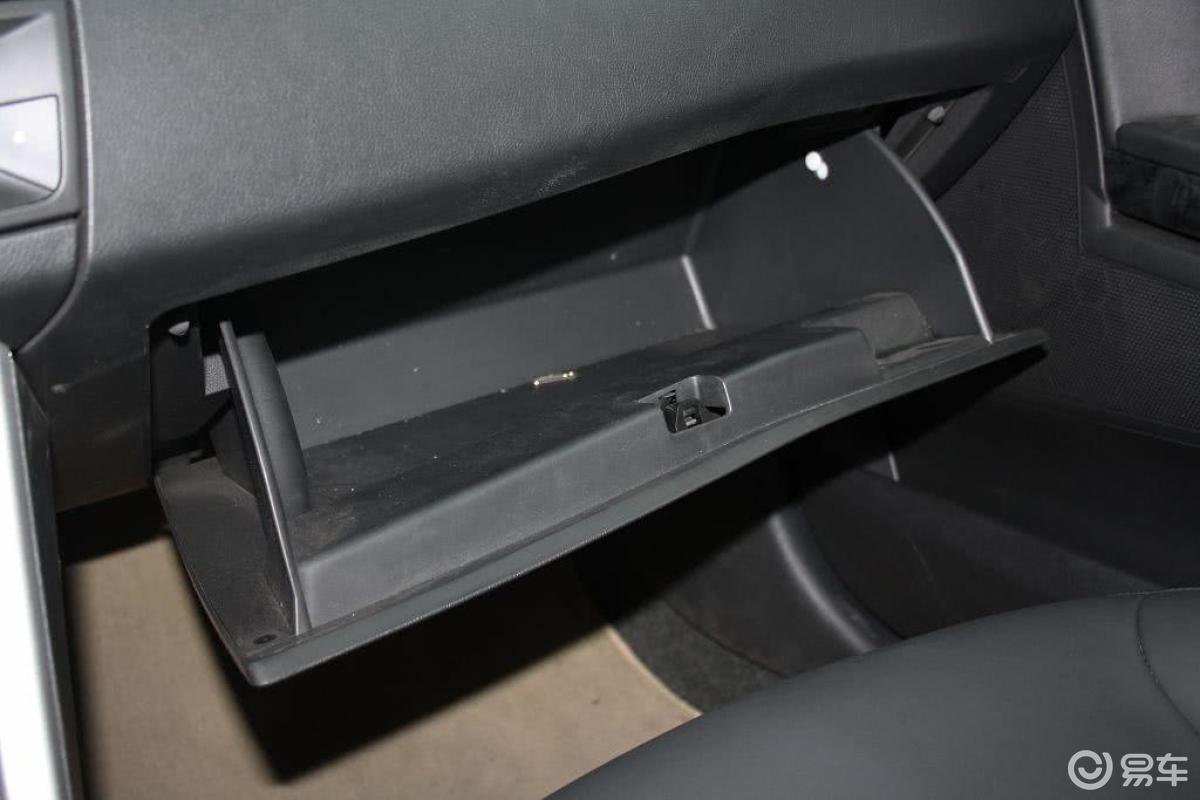 【荣威5502008款s 1.8t 品锐版手套箱汽车图片-汽车图片大全】-易车