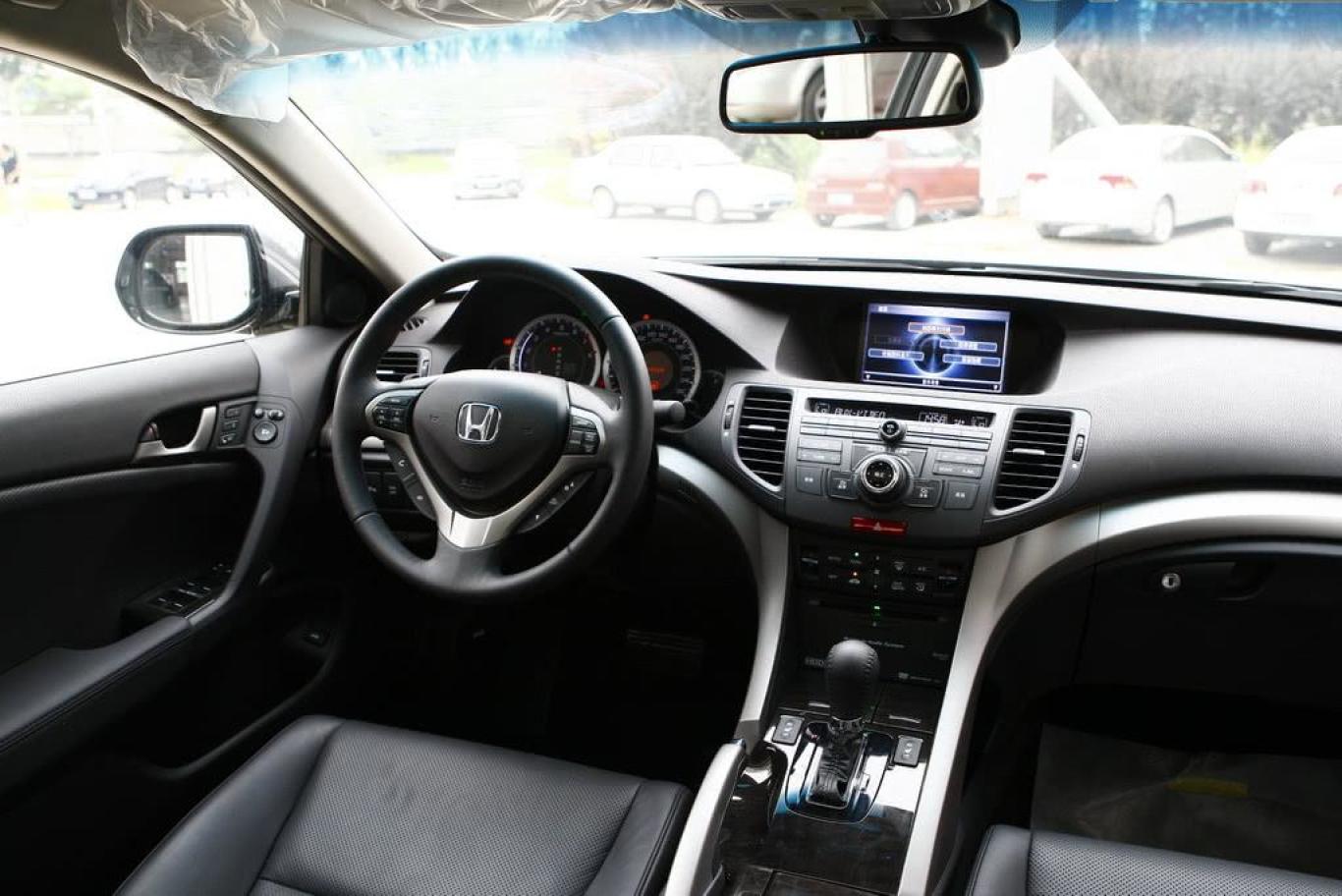 思铂睿2.4l 尊贵导航版 vti