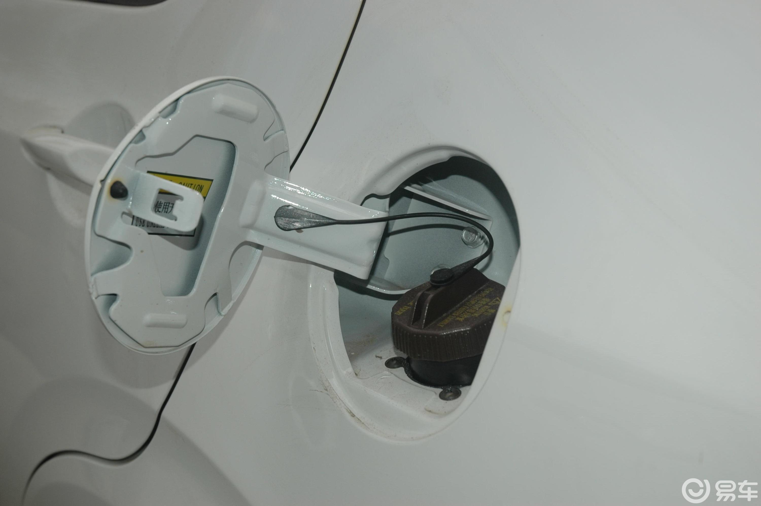 3l mt 舒适型油箱盖汽车图片-汽车图片大全】-易车