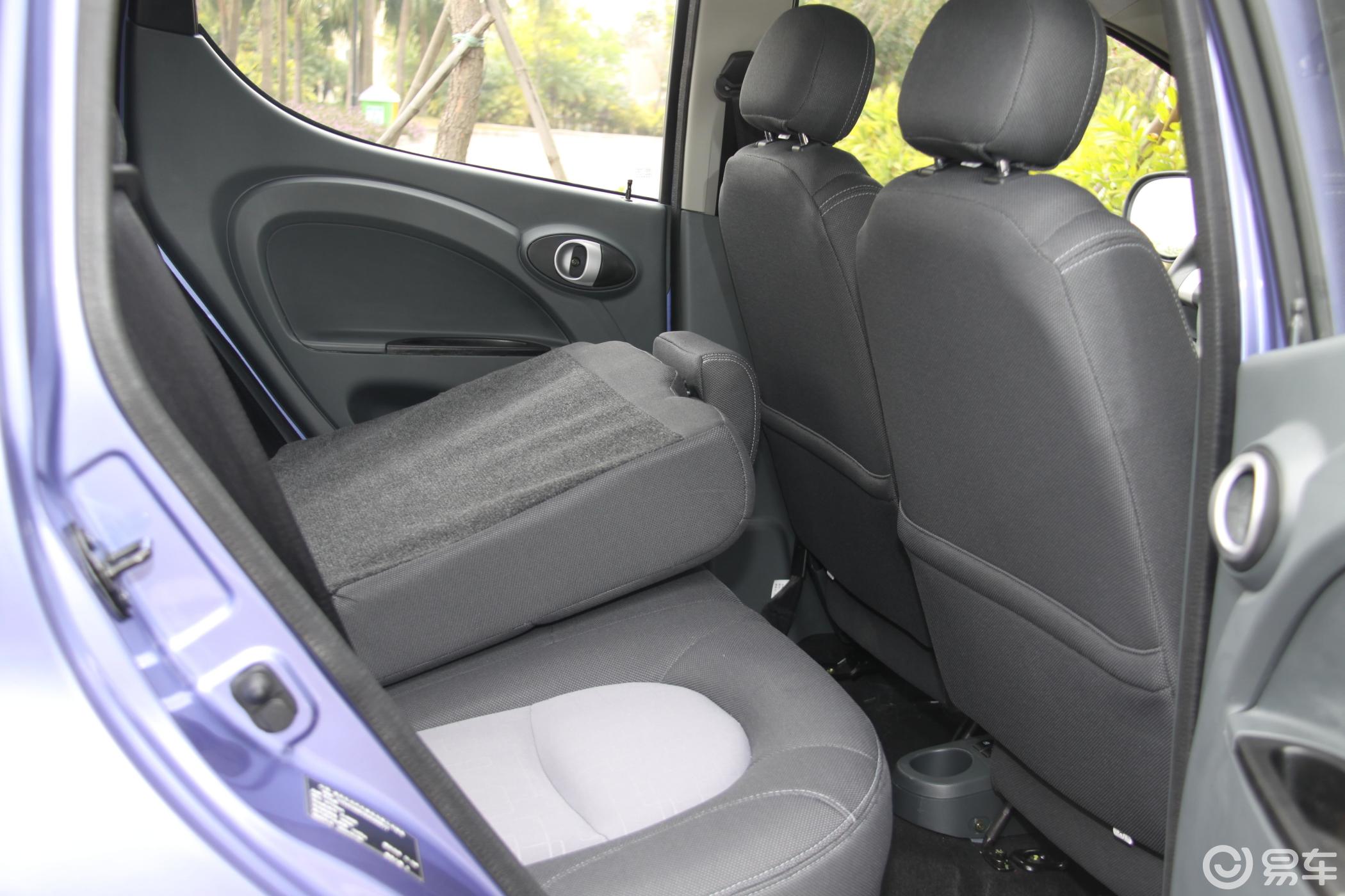 【奔奔mini2010款1.0l 手动 豪华型空间汽车图片-汽车图片大全】-易车