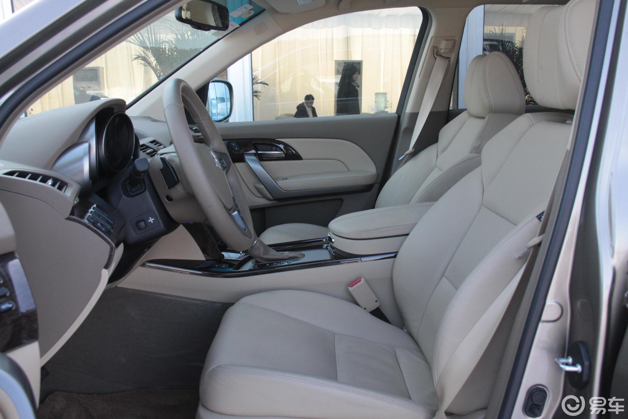 【讴歌mdx2010款舒适版前排空间汽车图片-汽车图片大全】-易车