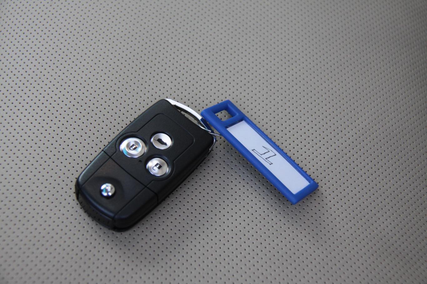 讴歌mdx舒适版钥匙(背面,按键)