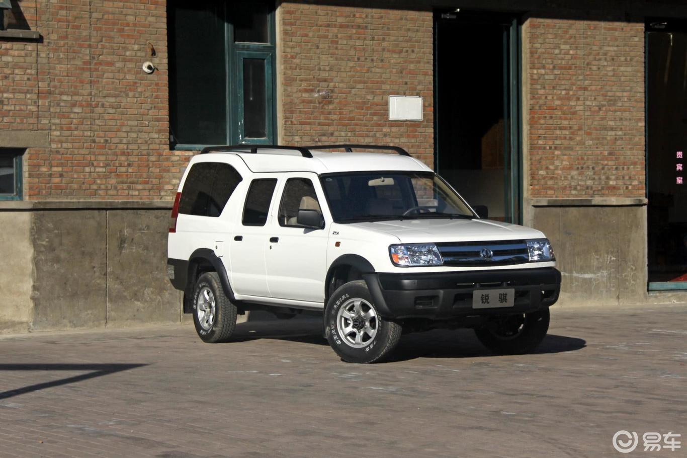 【东风·郑州日产锐骐厢式车 2wd 4rb2汽油标准型】东风·郑州日产