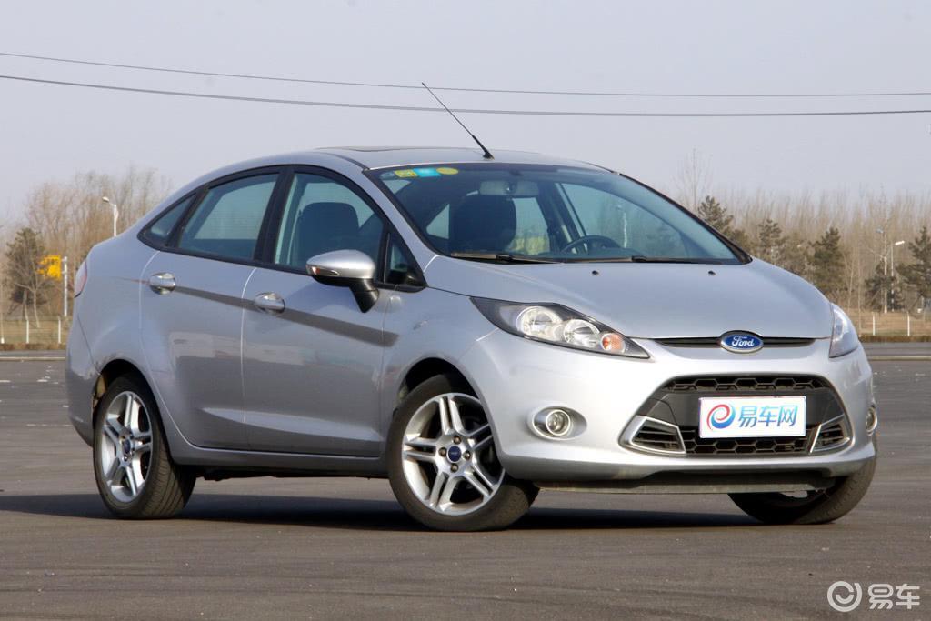 三厢1.5l手动运动型