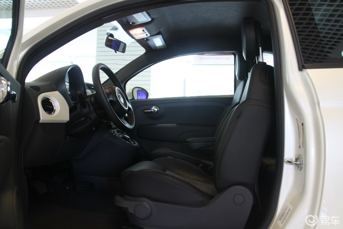 菲亚特500 空间
