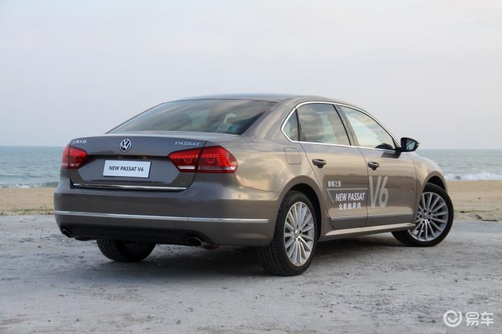 帕萨特 v6 3.0l dsg 旗舰尊享版后45度(车头向右)
