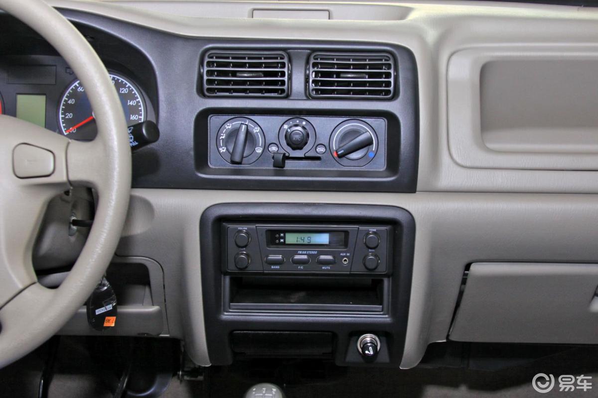 【北斗星1.4l 手动 标准2型中控台整体图片-汽车图片大全】-易车