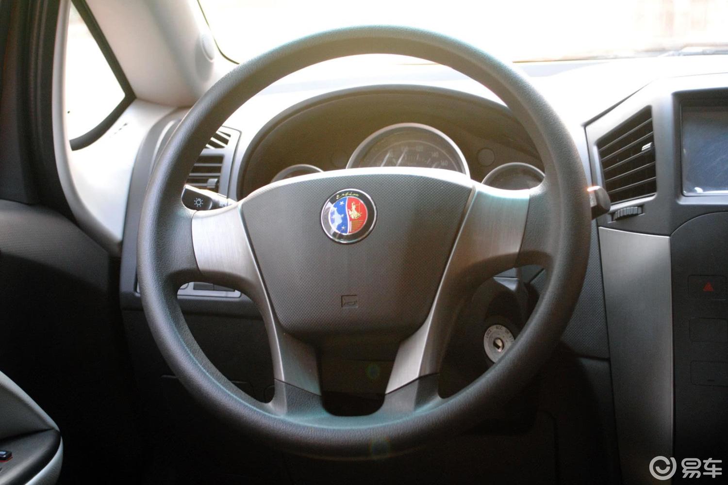 【吉利新美日2011款两厢 1.