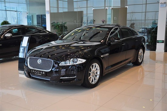 不凡的气质 试驾体验新款捷豹xjl