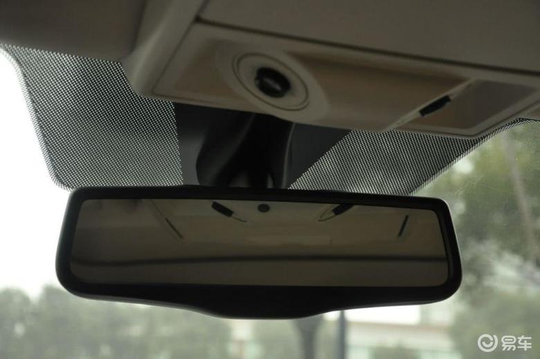 菲跃 2012款 2.4l 豪华 7座