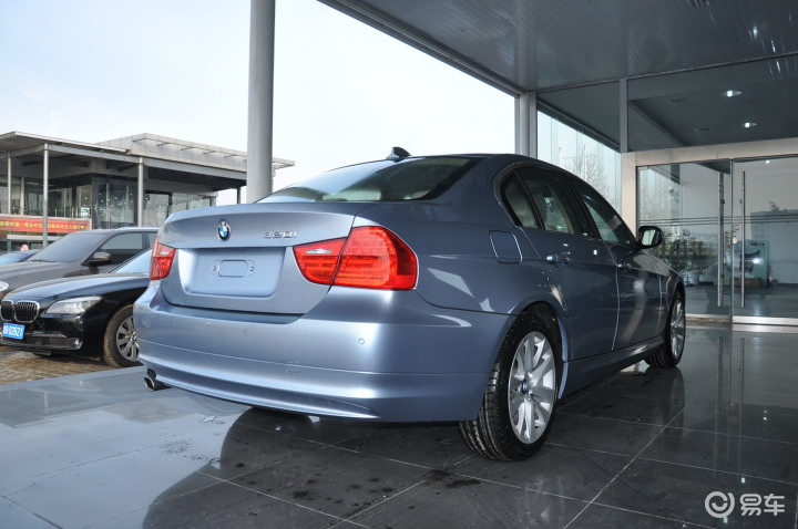 宝马3系 320i 时尚型3系外观-水蓝色