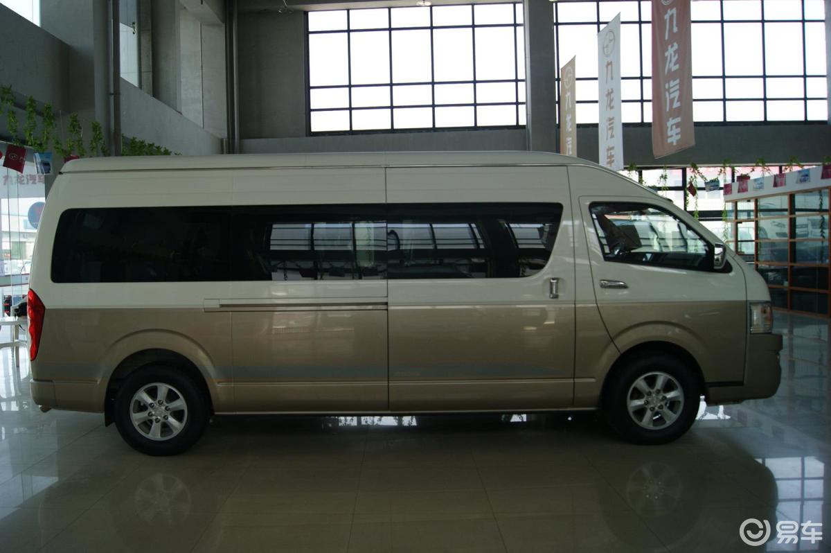 【九龙商务车2011款a6 hkl6600c 柴油正侧车头向右水平汽车图片-汽车