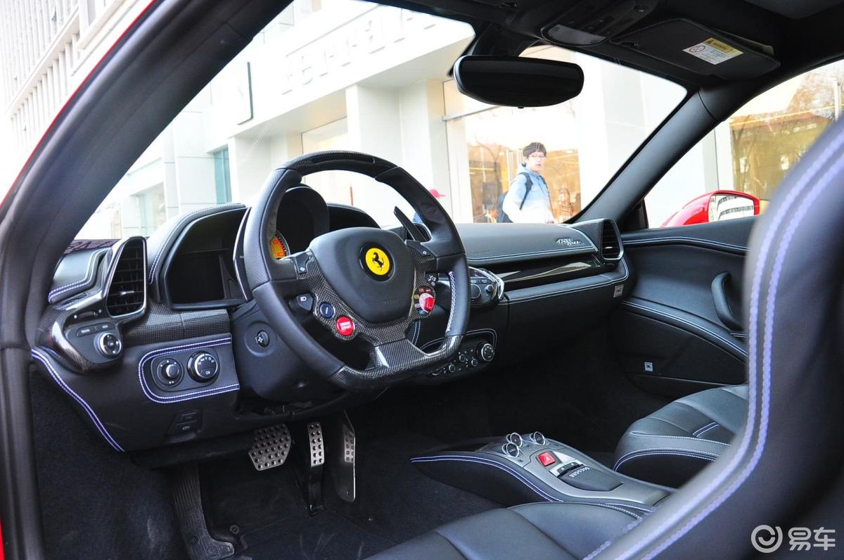 【法拉利4582010款italia 4.