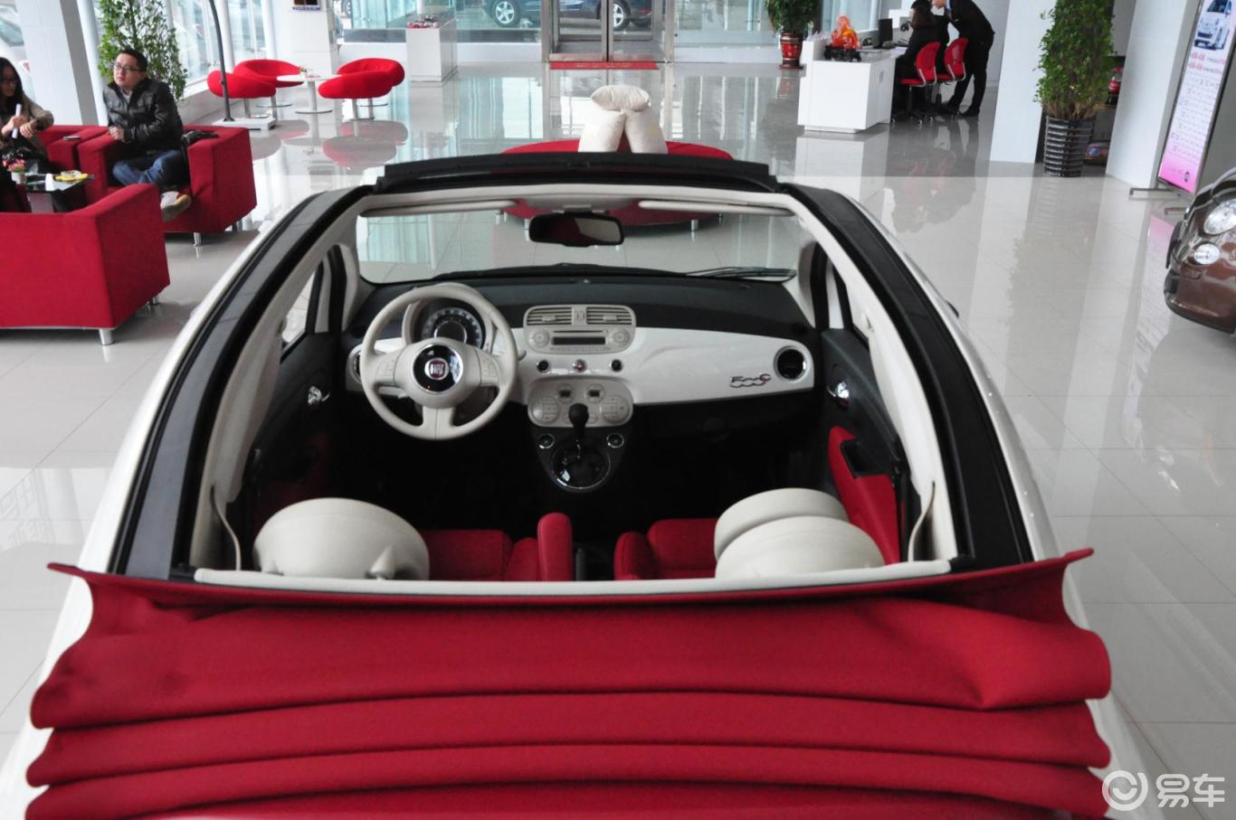 菲亚特500c-雪花白