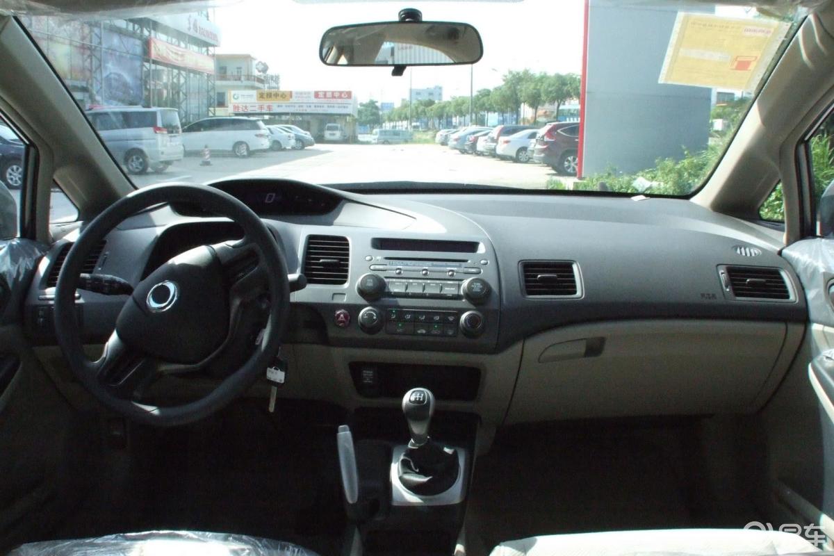 【思铭2012款1.8l 手动内饰全景正拍汽车图片-汽车图片大全】-易车