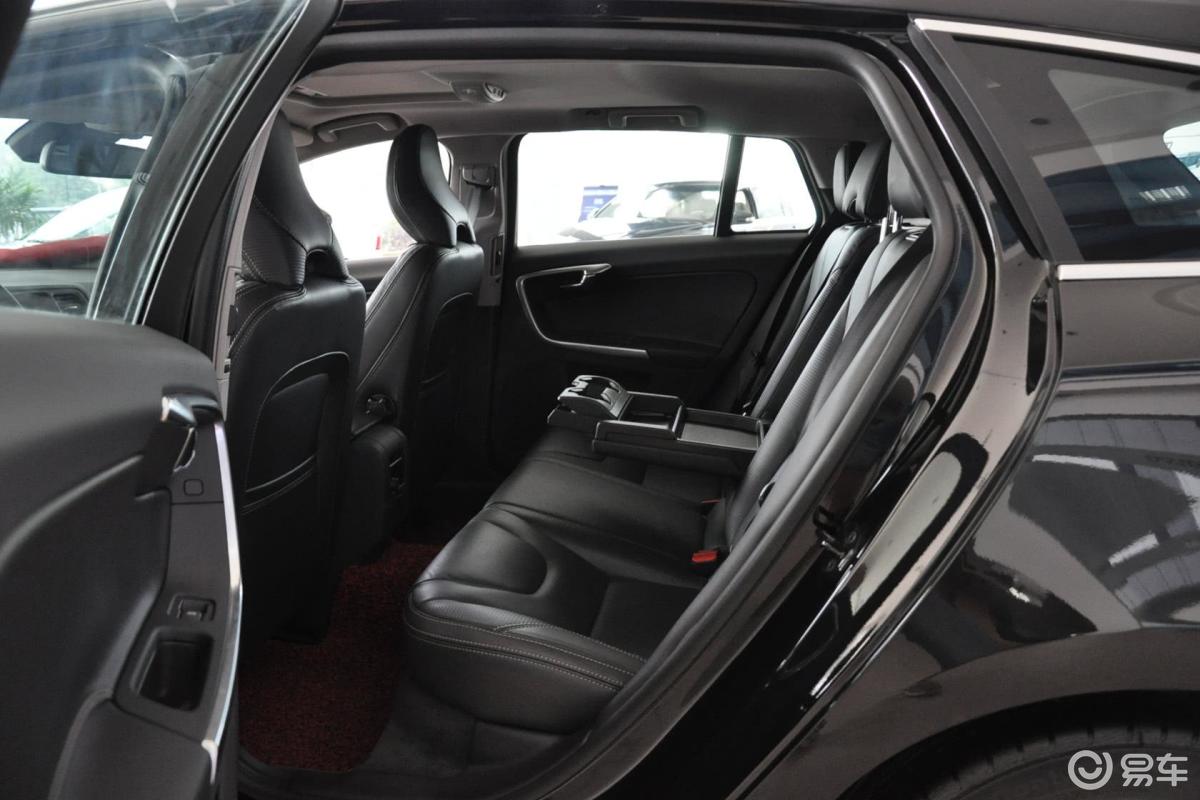 沃尔沃  沃尔沃v60  2012款  2021款  2020款  2018款  2017款  2016