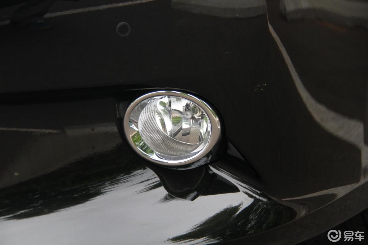 【雷克萨斯es2013款250 豪华版雾灯汽车图片-汽车图片大全】-易车