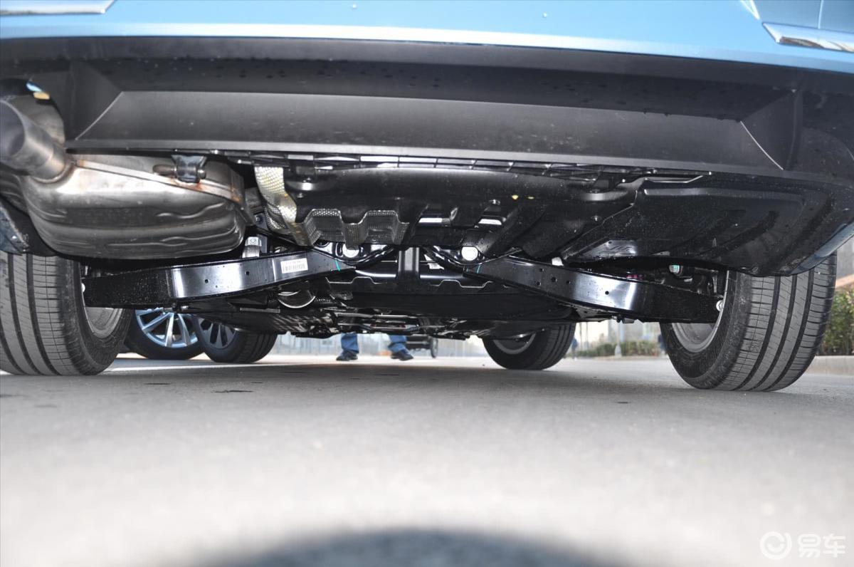 【迈腾2013款1.4tsi dsg 蓝驱版后悬挂汽车图片-汽车图片大全】-易车