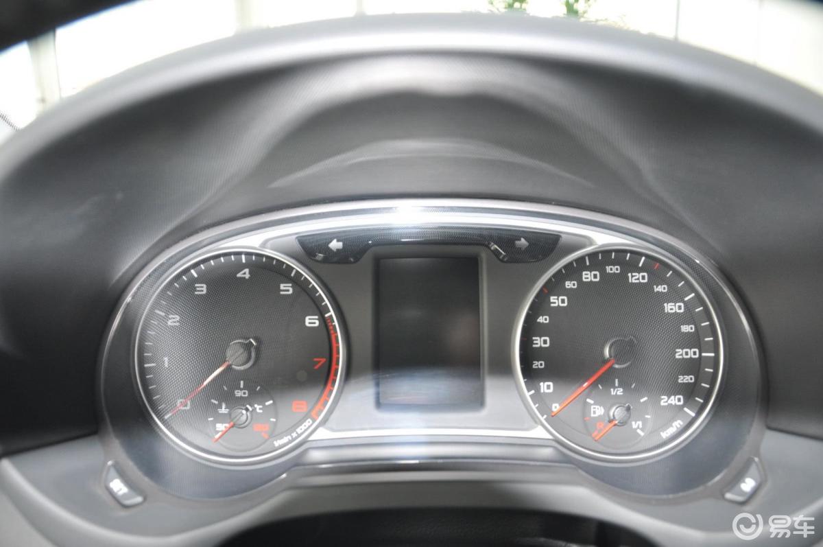 【奥迪a12012款1.