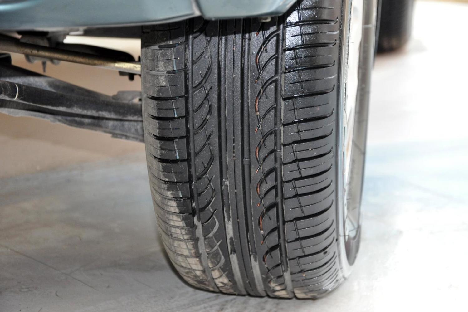 0l mt 2wd 舒适型轮胎花纹汽车图片-汽车图片大全】-易车