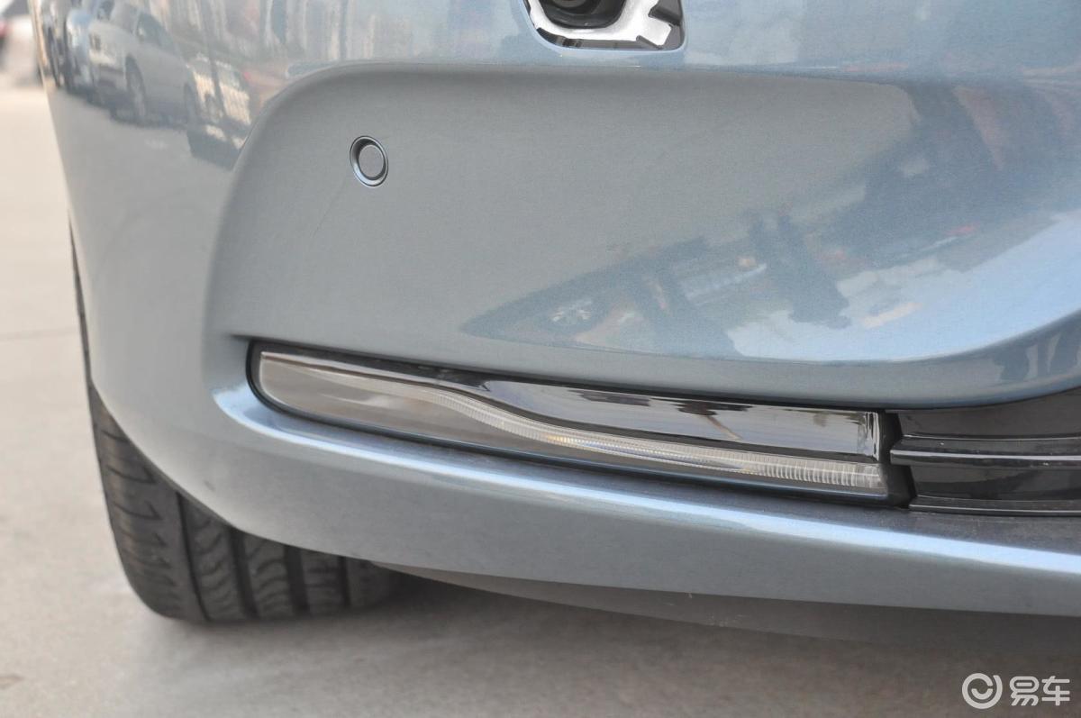 【沃尔沃v402013款v40 t5雾灯汽车图片-汽车图片大全】-易车