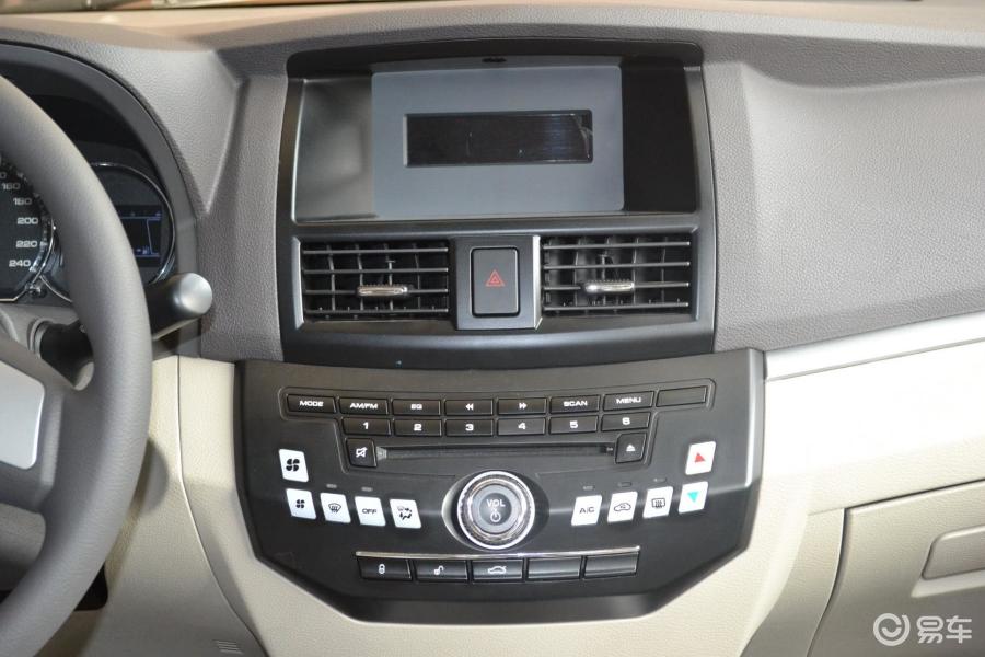 8l 手动 标准型中控台整体汽车图片-汽车图片大全】-易车网