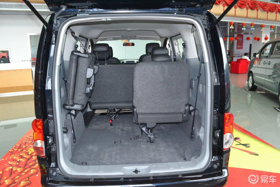 【郑州日产nv2002013款1.