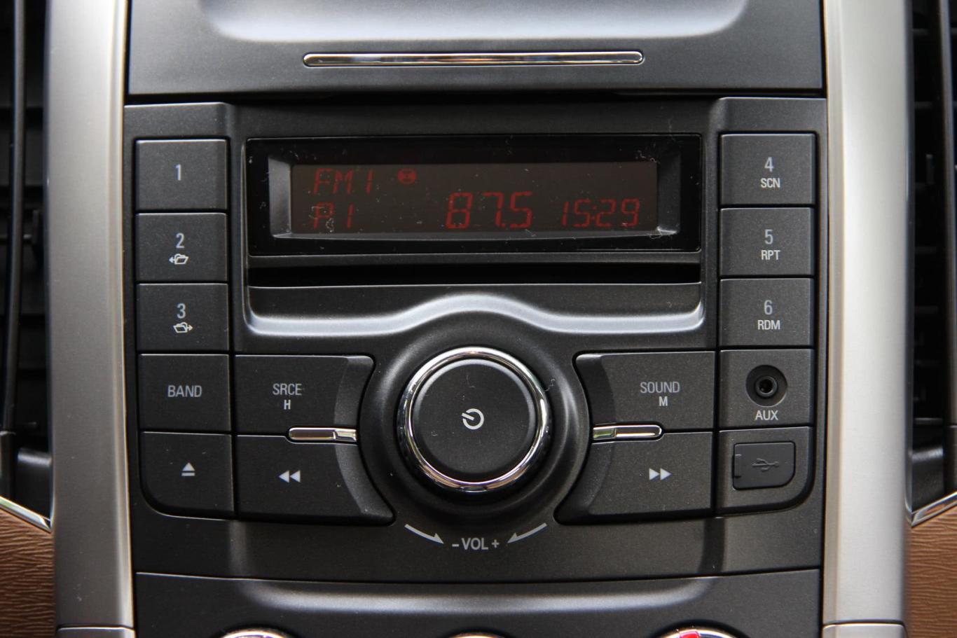 宝骏6301.5l 手动 精英型内饰