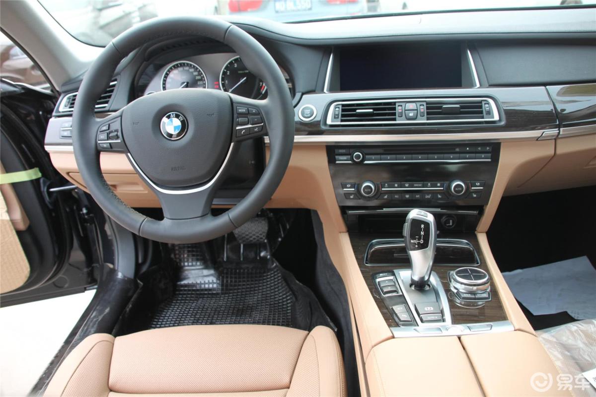 【宝马7系2013款730li 豪华型中控台驾驶员方向汽车图片-汽车图片大全