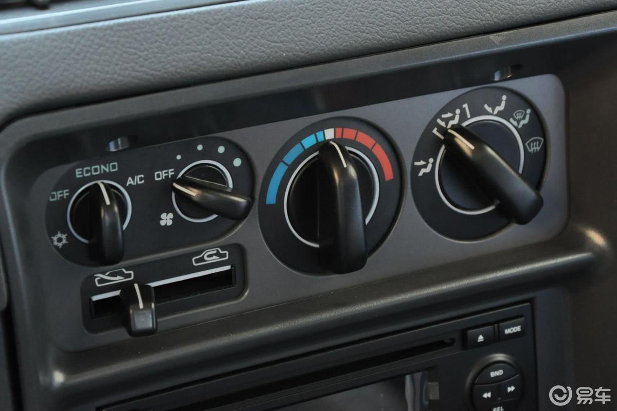 【猎豹黑金刚2013款2.