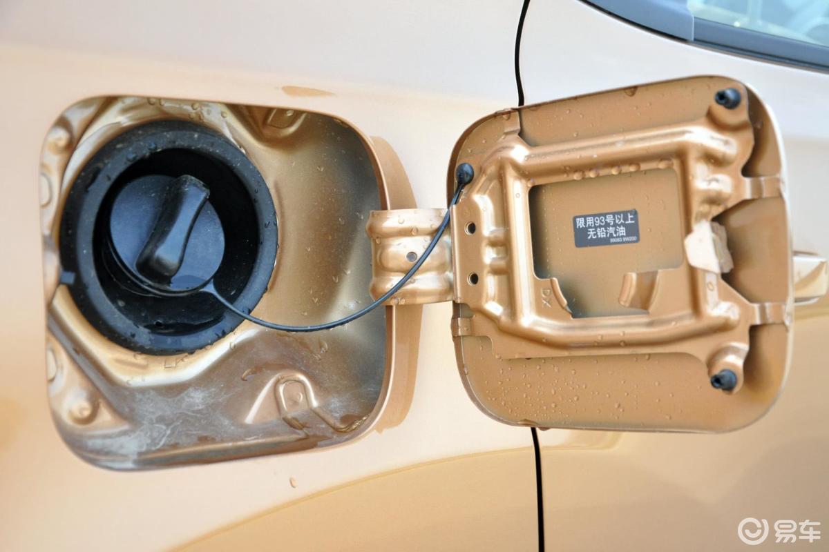 0 xv 雷 cvt 2wd油箱盖汽车图片-汽车图片大全】-易车