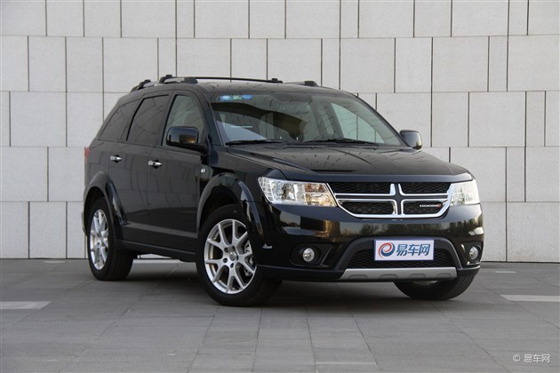 成都车展高品质7座suv道奇酷威3.6l旗舰版