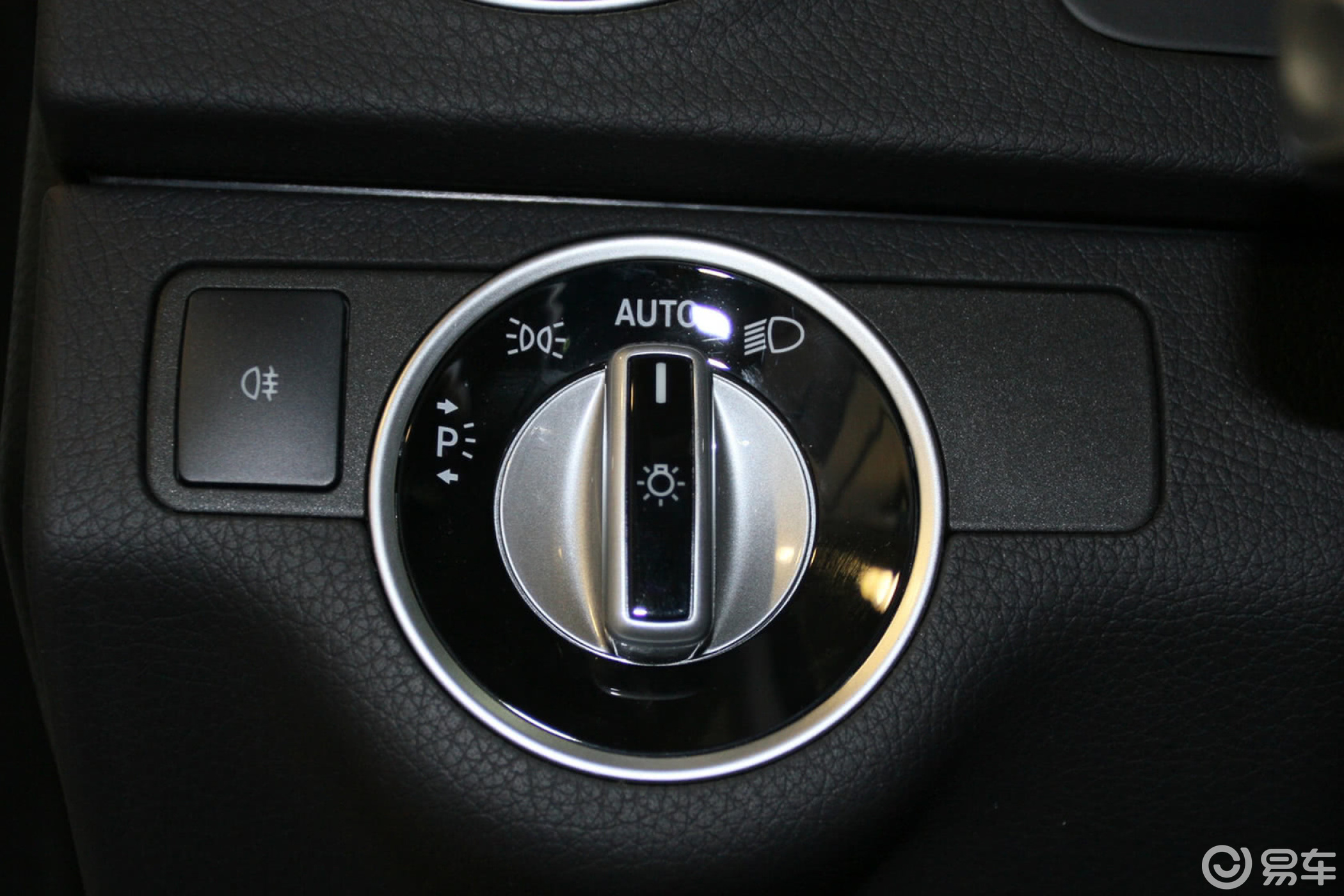 【奔驰e级2013款e 300 l 时尚型大灯开关汽车图片-汽车图片大全】