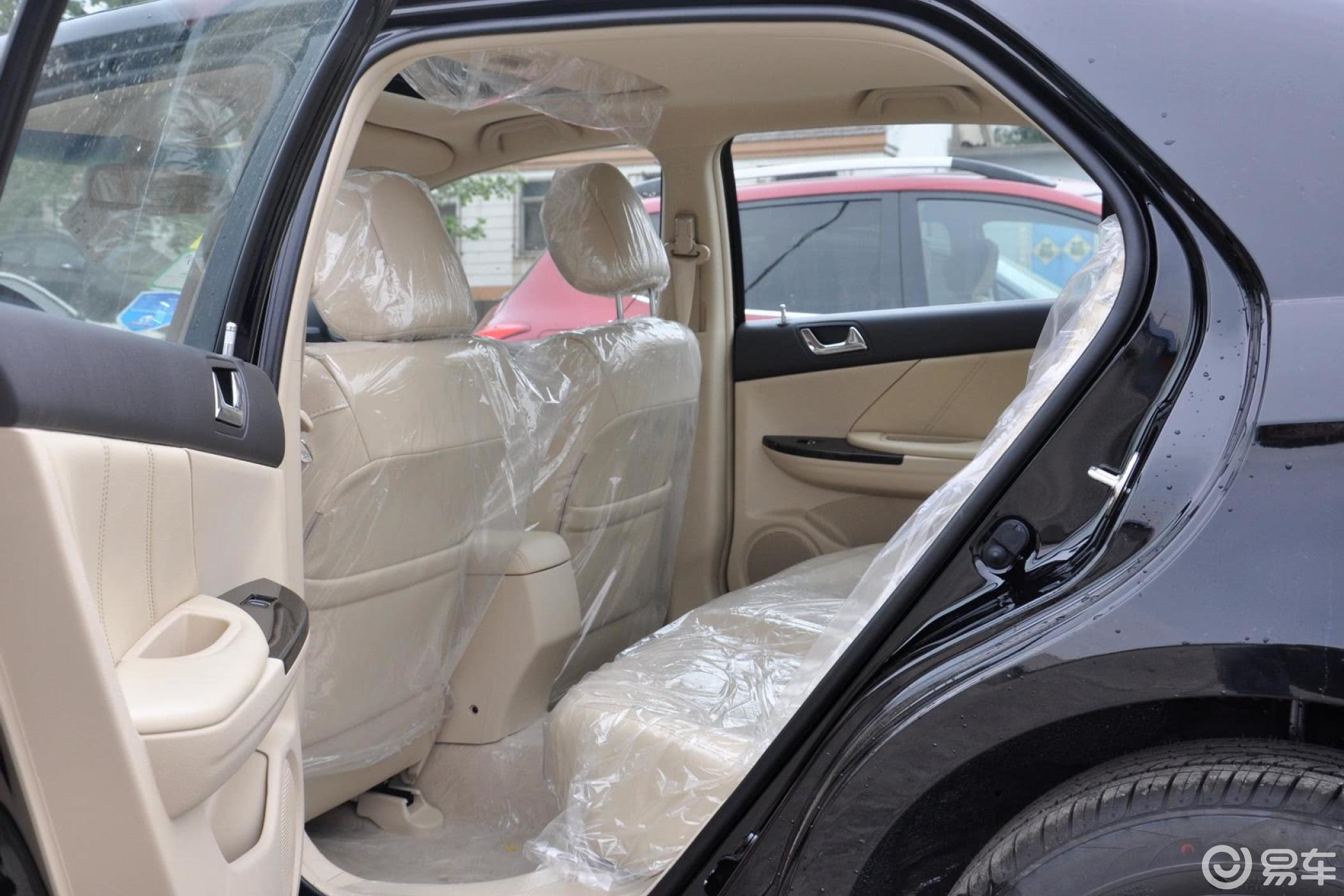 【比亚迪g62013款1.