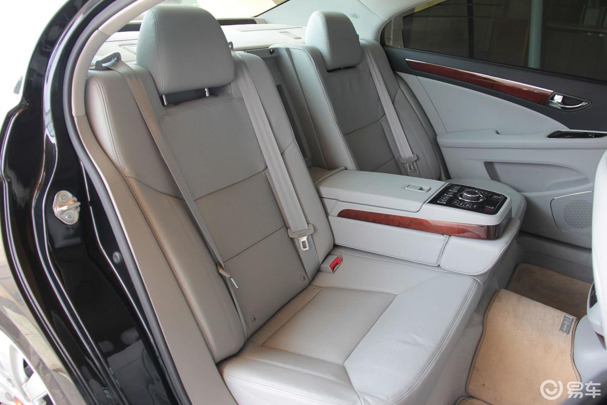 0l 自动 尊贵型后排座椅汽车图片-汽车图片大全】-易车